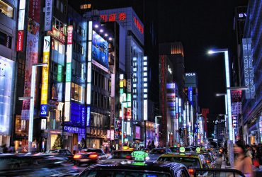Khu phố Ginza nhộn nhịp