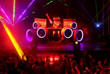 Quẩy cùng DJ là chủ đề đặc thù&nbsp;