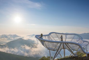 Khung cảnh biển mây cực kì lãng mạn