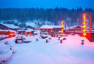 Tuyết phủ trắng một ngôi làng vào mùa đông tại Trung Quốc